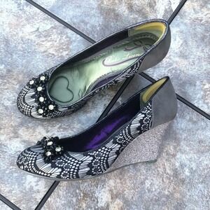 Poetic License Lace Keepsake Wedge Heels 10